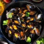 Steamed mussels
